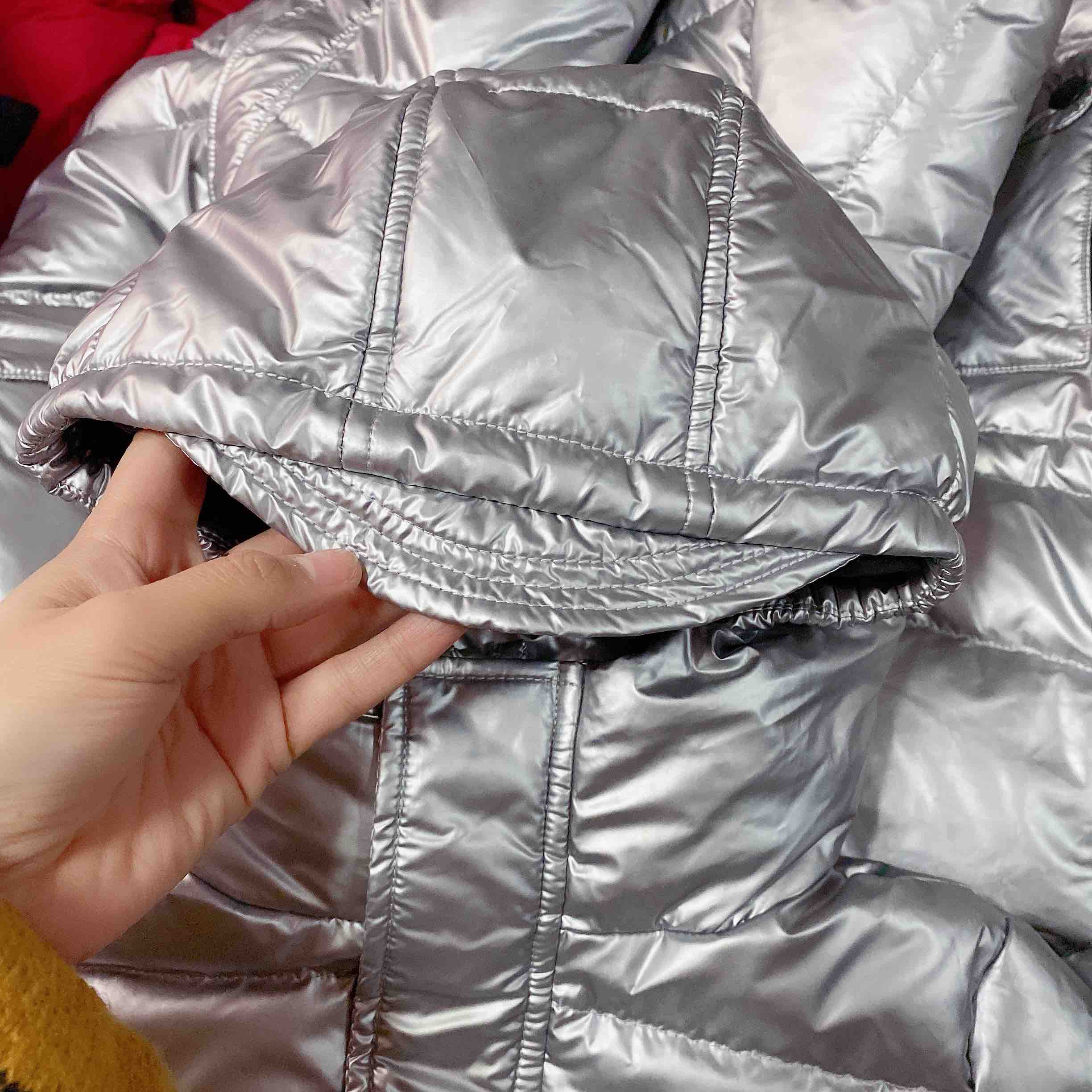 匡威银色羽绒服