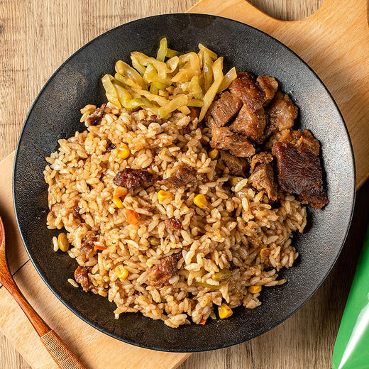 北戴河自热米饭红烧牛肉炒饭自加热速食炒饭自嗨锅 商品图1