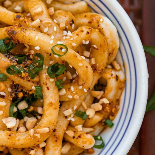 成都甜水面比筷子还粗的手工杖面甜辣柔韧有嚼劲