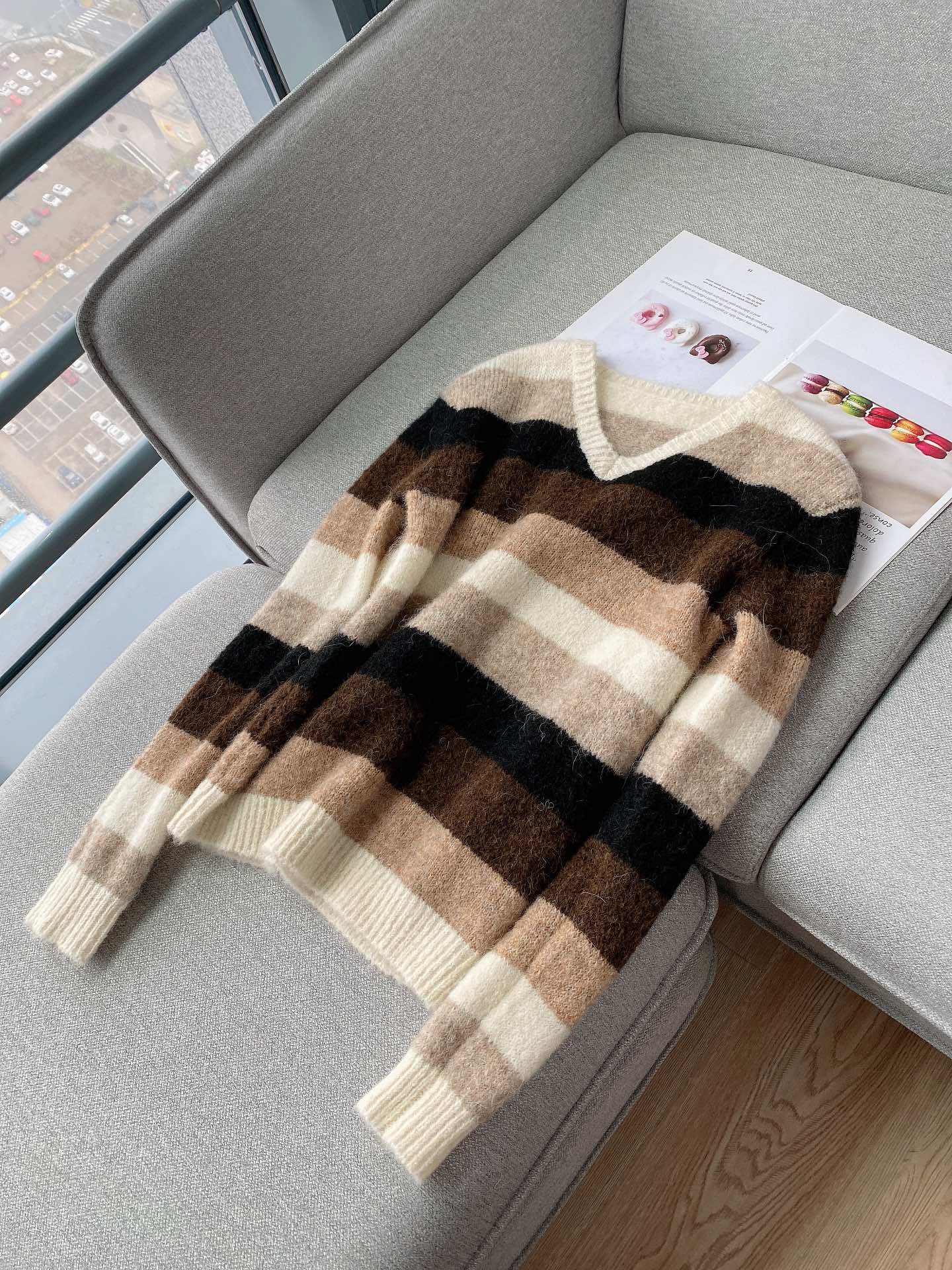 v领加厚羊驼毛衣