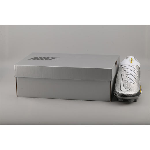 NIKE/耐克Phantom GT蝎斗高端FG足球鞋CT2156001 商品图3