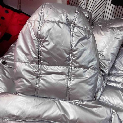 匡威银色羽绒服