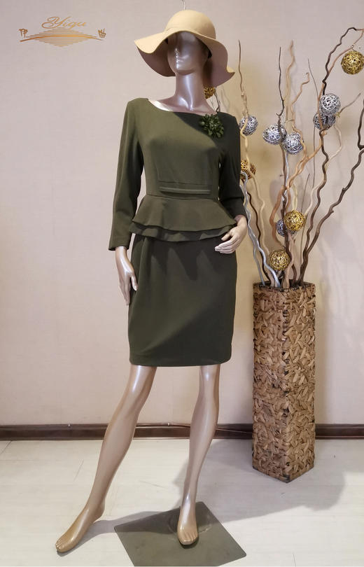 【特惠】YIQU |“守候”连身裙（绿地色） 商品图0