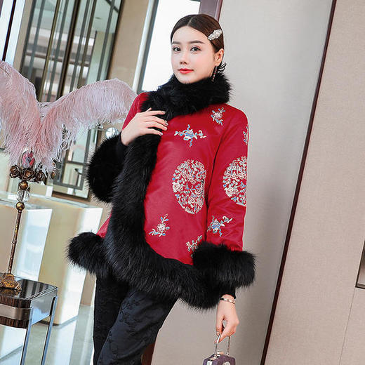 OG-99646高级刺绣毛领中国风加厚棉服 商品图0