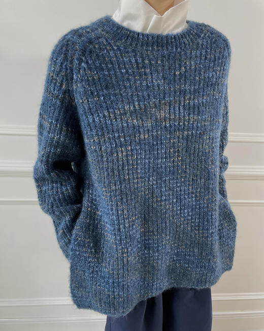 hidemi 深邃蓝花纱粗织马海毛圆领大毛衣