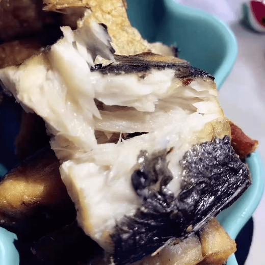 鲅鱼干晒好了，淡盐 干度好，大连湾渔家自晒鲅鱼干，全部用当地船冻10月份以后的鲅鱼晒的，自然晾晒两天，品质特别好 ，肉厚，一点不咸，又香又好吃😋收到货需冷冻保存，全国包邮（偏远地区除外） 商品图8