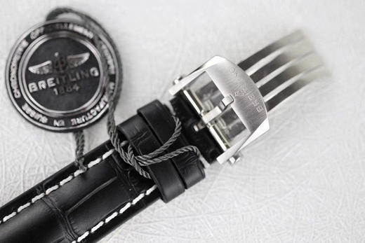 GF新品百年灵璞雅B01计时腕表Premier B01 Chronograph （吴彦祖同款）材质： 316L精钢直径： 42毫米厚度： 13.65毫米表镜： 锅盖弧面蓝宝石，双面防眩处理表底 商品图8