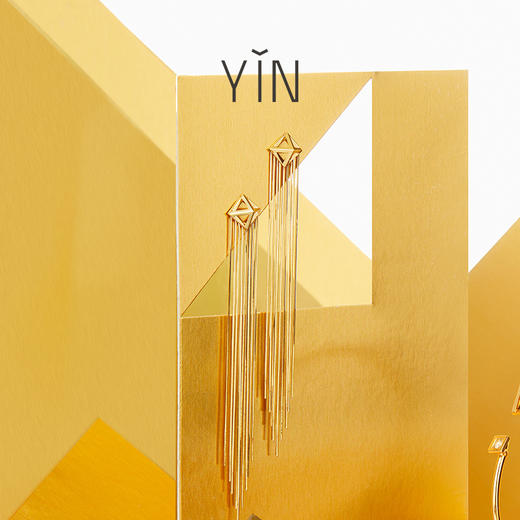 「屹」金字塔流苏耳坠 商品图5