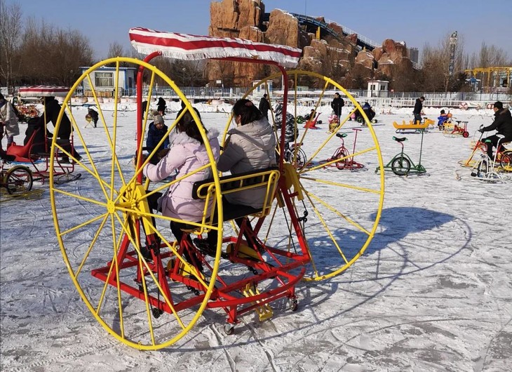 已停業【包頭樂園-雪場】聯繫17684722088購買→南門進入,雪場售票處