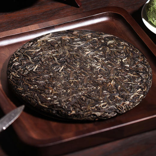 《中粮-中茶》 （生茶）老班章普洱云南古树普洱生茶357g/饼 商品图2