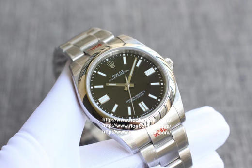 EW2020新品劳力士蚝式恒动型41系列1⃣️搭配劳力士全新3230机芯；2⃣️与原装一致厚度12mm：表径41mm；3⃣️打磨字钉；瑞士冰蓝色夜光，与劳力士原厂夜光一致 商品图3