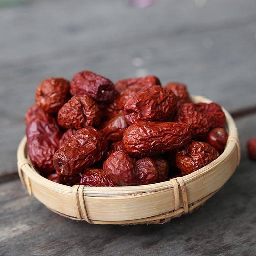 西北黄土高原天然生长大红枣 不用化学剂处理 手工精选优质果实 750g/袋气血姜枣茶原料 商品图0