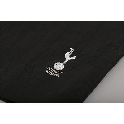 托特纳姆热刺 夏季训练休闲黑色经典短裤 商品图1