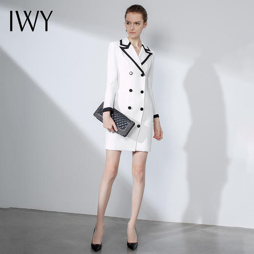 IWY/白色长袖连衣裙NQ18-W 商品图0