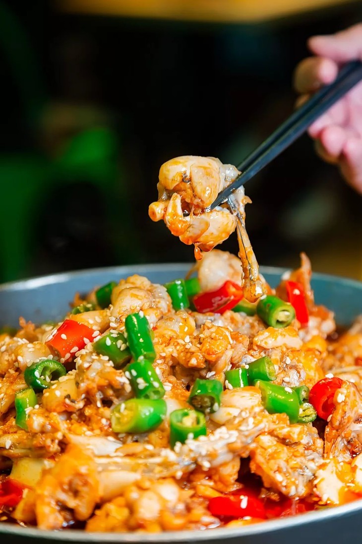 【听说·碳烧蛙】 2-3人餐 ,紫苏牛蛙锅/全家福锅/双椒牛蛙锅/酱香