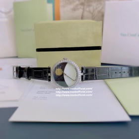 🆚“市场独家一比一38mm尺寸”VCA factory出品✨品牌： Van Cleef & Arpels •梵克雅宝™系列：日月星辰腕表机芯：🇨🇭瑞士机芯尺寸：38 mm