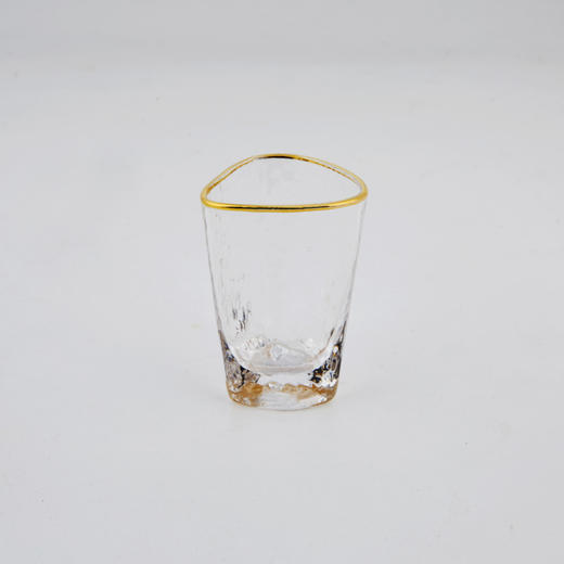 现代住宅新款金边三角酒杯玻璃酒杯水杯