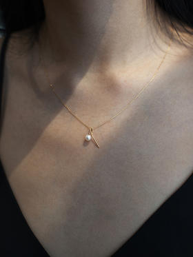 &符号18k黄金单颗女淡水珍珠吊坠项链礼物叠戴感满天星情人节礼物