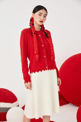  秋冬 荷叶边圆领女开衫  SJF18W266N