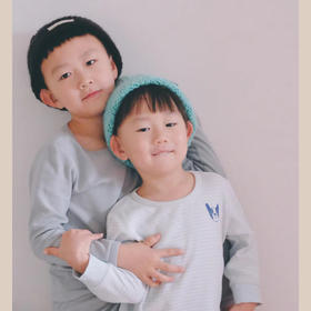 冬日起床特辑，两小伙的鬼脸pose时间到！