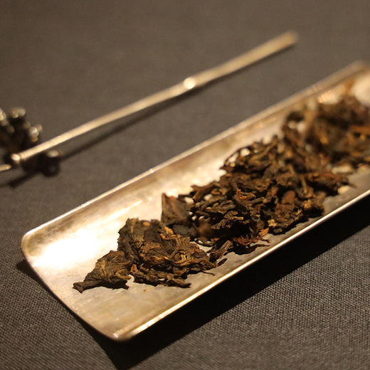 90年代大红印生饼357g 商品图4