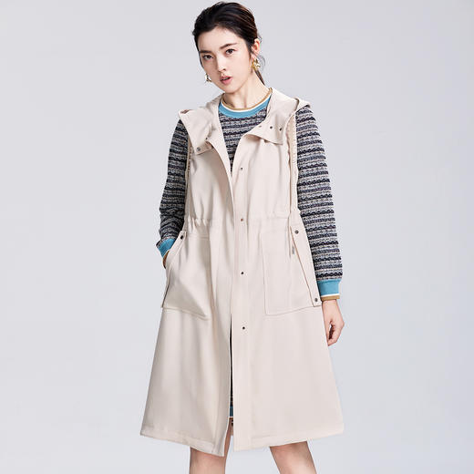 SAINT L’UCK/圣媛   新款时尚休闲长款纯色连帽马甲SA320R53 商品图1