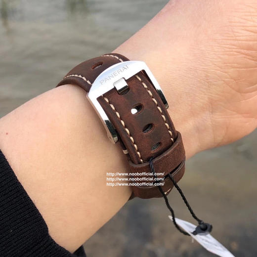 VS新品：沛呐海 Luminor Due 庐米诺杜尔-42毫米PAM1046 超级纤薄表壳 经典三文治米色表盘，上手舒适，不厚重男女均可佩戴！情侣腕表首选～ 商品图6