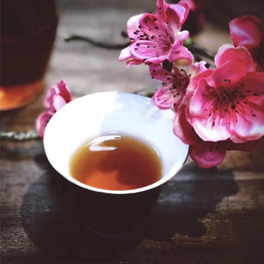 九十年代江城圆茶生饼357g 商品图1