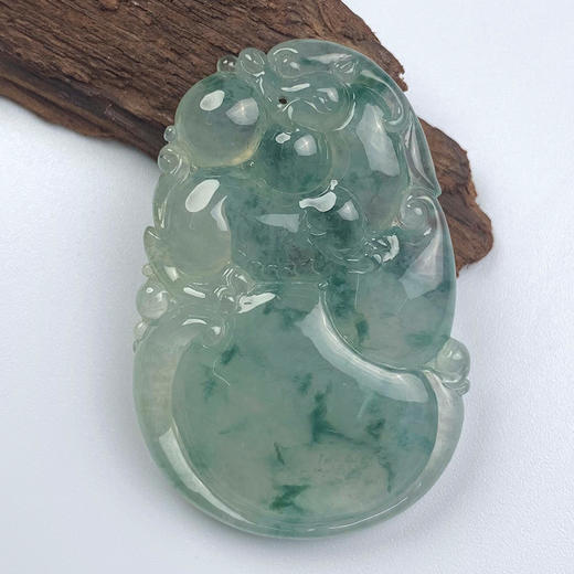 派瑞翡翠 翡翠挂件 糯冰种 飘蓝花 商品图0