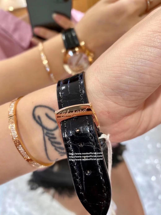 YF萧bang快乐钻系列278492-9001腕表，尺寸36 mm，原装ETA-955.112，进口美洲鳄鱼皮，石英机芯，透底，皮表带，女士腕表 商品图9