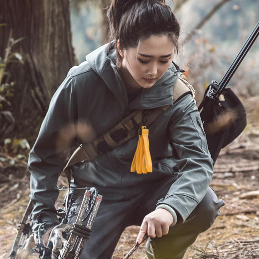 防卫者PLUS全新软壳-女款 商品图3