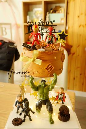 「男孩」反重力绿巨人 复仇者联盟