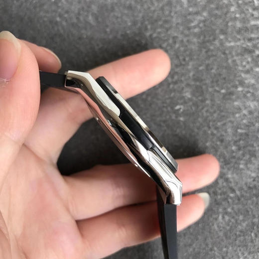 复刻新高度：恒宝经典融合系列，原版1:1开模，耗时13个月，技术突破三大亮点：1⃣：表壳采用同正品一致的钛金属打造而成，此款乃抛光拉丝面 商品图12