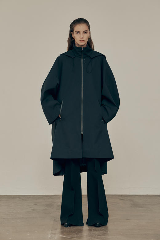 Low Classic 卡其色/黑色OVERSIZED连帽风衣 商品图5