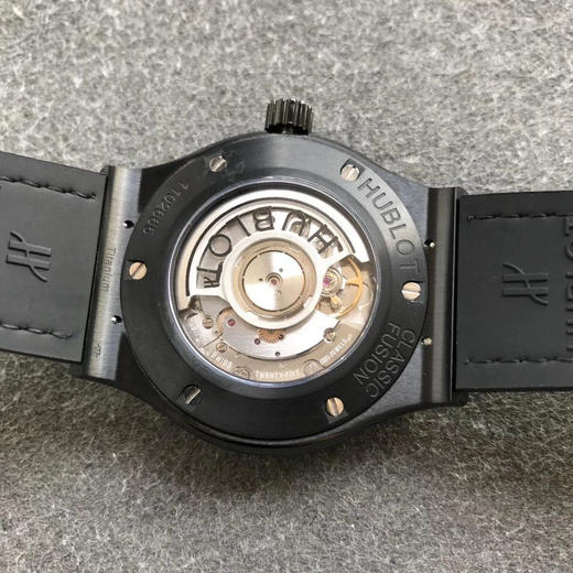 复刻新高度：恒宝经典融合系列，原版1:1开模，耗时13个月，技术突破三大亮点：1⃣：表壳采用同正品一致的钛金属打造而成，此款乃抛光拉丝面 商品图12