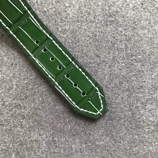 复刻新高度：恒宝经典融合系列，原版1:1开模，耗时13个月，技术突破三大亮点：1⃣：表壳采用同正品一致的钛金属打造而成，此款乃抛光拉丝面 商品图9