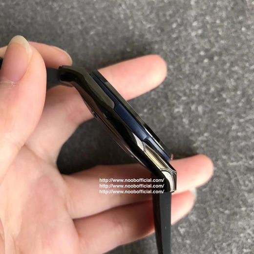 复刻新高度：恒宝经典融合系列，原版1:1开模，耗时13个月，技术突破三大亮点：1⃣：表壳采用同正品一致的钛金属打造而成，此款乃抛光拉丝面 商品图5