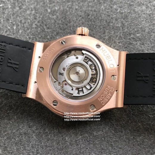 复刻新高度：恒宝经典融合系列，原版1:1开模，耗时13个月，技术突破三大亮点：1⃣：表壳采用同正品一致的钛金属打造而成，此款乃抛光拉丝面 商品图7