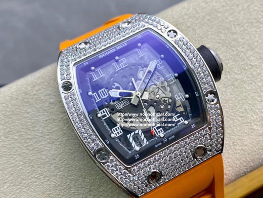 理查德米勒 Richard Mille RM010全新工艺时尚更前卫镂空设计最新特别款 矿物质防刮镜面玻璃 配置316L精钢表壳 耐磨天然进口橡胶表带 全自动进口机械机芯 商品图4