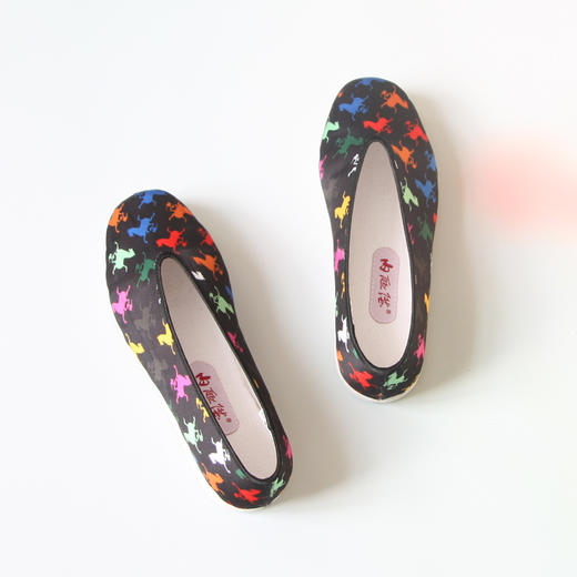 内联升女鞋春夏手工单鞋千层底文创马踏飞燕真丝印花小元口布鞋8296A 商品图6