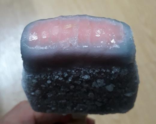 乐天大鲨鱼草莓夹心80ml롯데죠스바80ml 商品图2