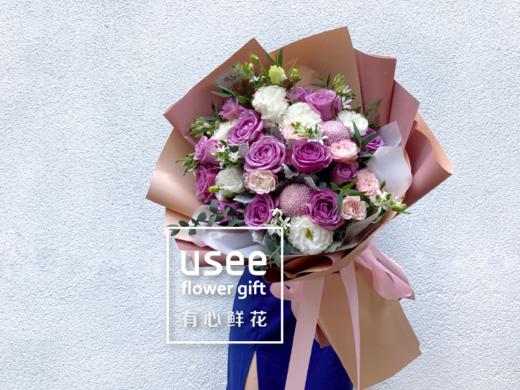 紫霞女神b款 紫玫瑰白桔梗蓝星花混搭花束 Usee有心鲜花商城