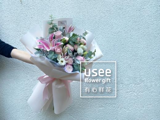 云裳女神a 教师节花束2枝粉色百合花束混搭粉玫瑰花折射桔梗花生日礼物手捧花花店送花上门 有心鲜花官方旗舰店