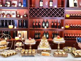 甜品台：千层甜品台