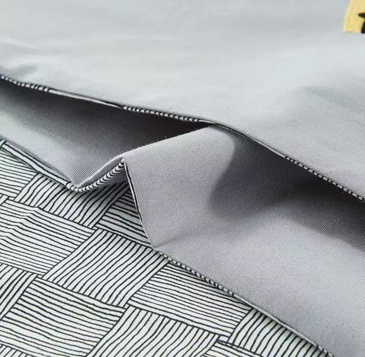 罗莱 LUOLAI 蚕丝被礼包组合 （罗莱 舒爽蚕丝春秋被+ 罗莱 卢卡夫妇四件套） 200*230cm 1.5米/1.8米床适用 商品图2