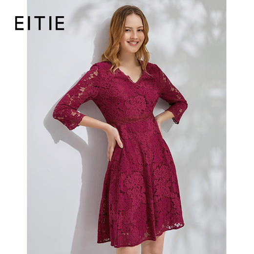 EITIE爱特爱春季新款洋气V领收腰显瘦A摆七分袖蕾丝连衣裙女6107818 商品图1