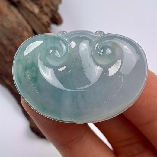 派瑞翡翠 翡翠挂件 糯冰种 飘蓝花 商品图2
