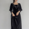 长款气质收腰黑色方领丝绒连衣裙 商品缩略图1