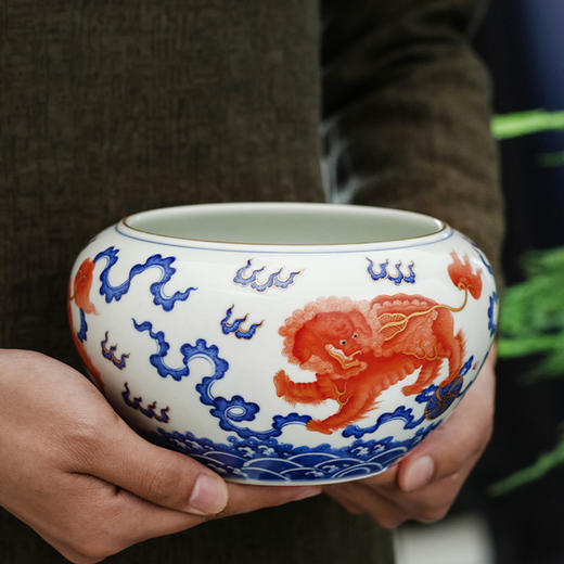 青花矾红彩狮子绣球套系 商品图2