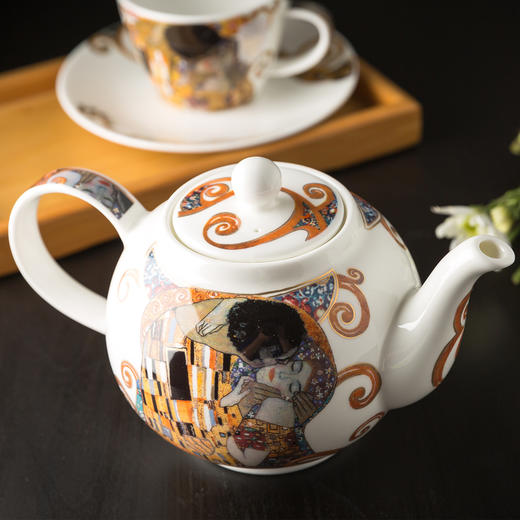 【丹侬DUNOON】英国原产 TheKiss 油画系列 骨瓷茶壶水壶茶具 商品图0